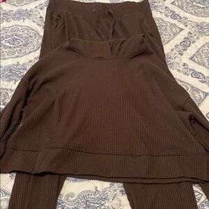 Brown Ribbed Hoodie and Pants Set